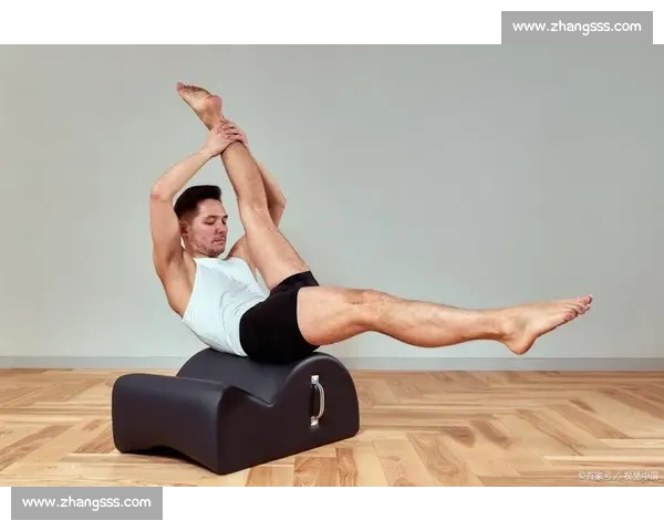 以拉伸为核心的科学训练方法与身体柔韧性全面提升指南实用实践解析